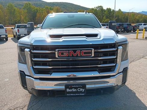 New 2026 GMC Sierra 2500 SLE w/ SLE Value Package; image 2