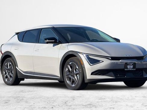 New 2025 Kia EV6 Light image 2
