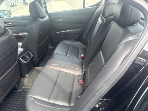Used 2015 Acura TLX w/ Technology Package FWD image 13