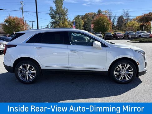 Certified 2025 Cadillac XT5 Premium Luxury image 11