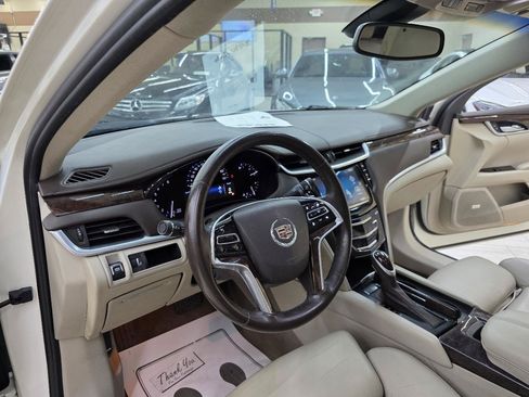 Used 2013 Cadillac XTS Luxury FWD image 18