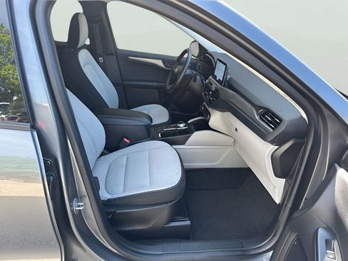 Used 2023 Ford Escape Active AWD/4WD image 18