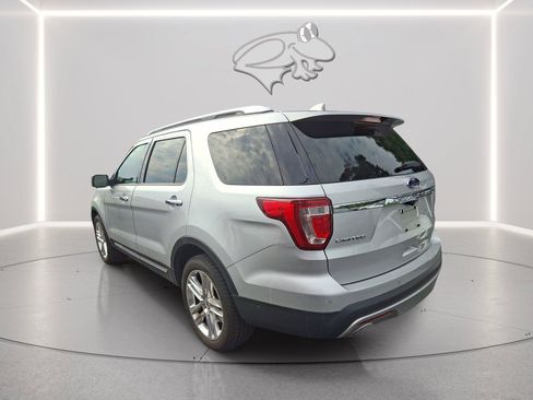 Used 2016 Ford Explorer Limited w/ Equipment Group 301A AWD/4WD image 4
