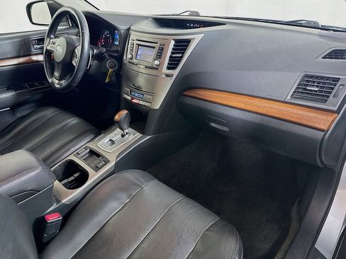 Used 2014 Subaru Outback 3.6R Limited w/ Moonroof Package image 35