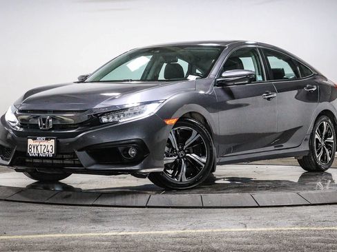 Used 2016 Honda Civic Touring image 1