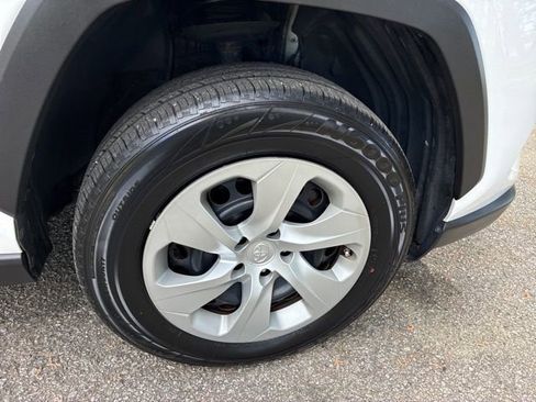 Used 2019 Toyota RAV4 LE image 16