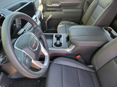 New 2026 GMC Sierra 2500 SLT w/ SLT Premium Package AWD/4WD image 12