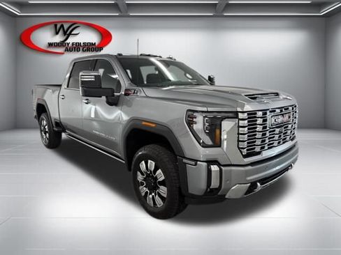 New 2026 GMC Sierra 2500 Denali w/ Denali Reserve Package AWD/4WD image 3