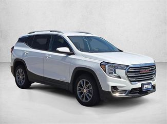 Used 2024 GMC Terrain SLT video 3