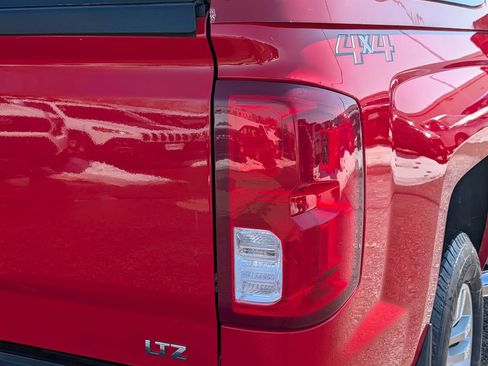 Used 2018 Chevrolet Silverado 1500 LTZ w/ Max Trailering Package AWD/4WD image 17