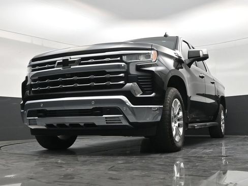 Used 2023 Chevrolet Silverado 1500 LTZ AWD/4WD image 27