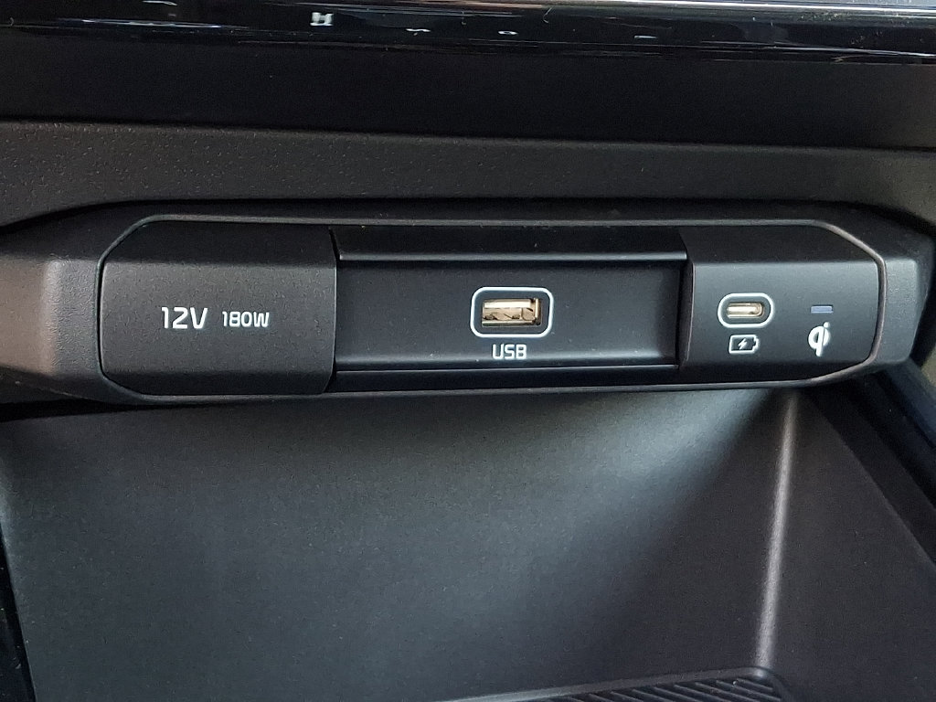 New 2026 Kia Niro Wind w/ Wind Preserve Package FWD image 11