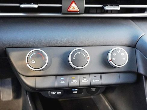 New 2026 Hyundai Elantra SE image 29