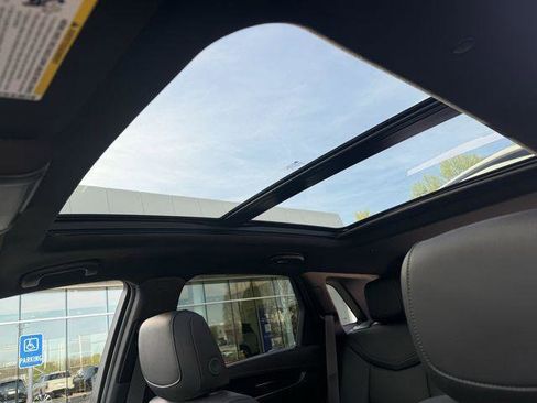 New 2026 Cadillac XT5 Premium Luxury w/ LPO, Floor Liner Package image 17