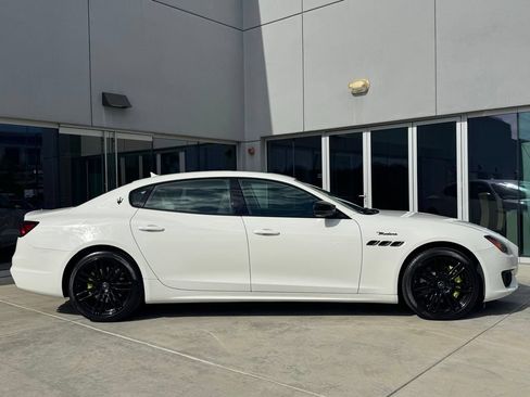 Certified 2022 Maserati Quattroporte Modena RWD image 9