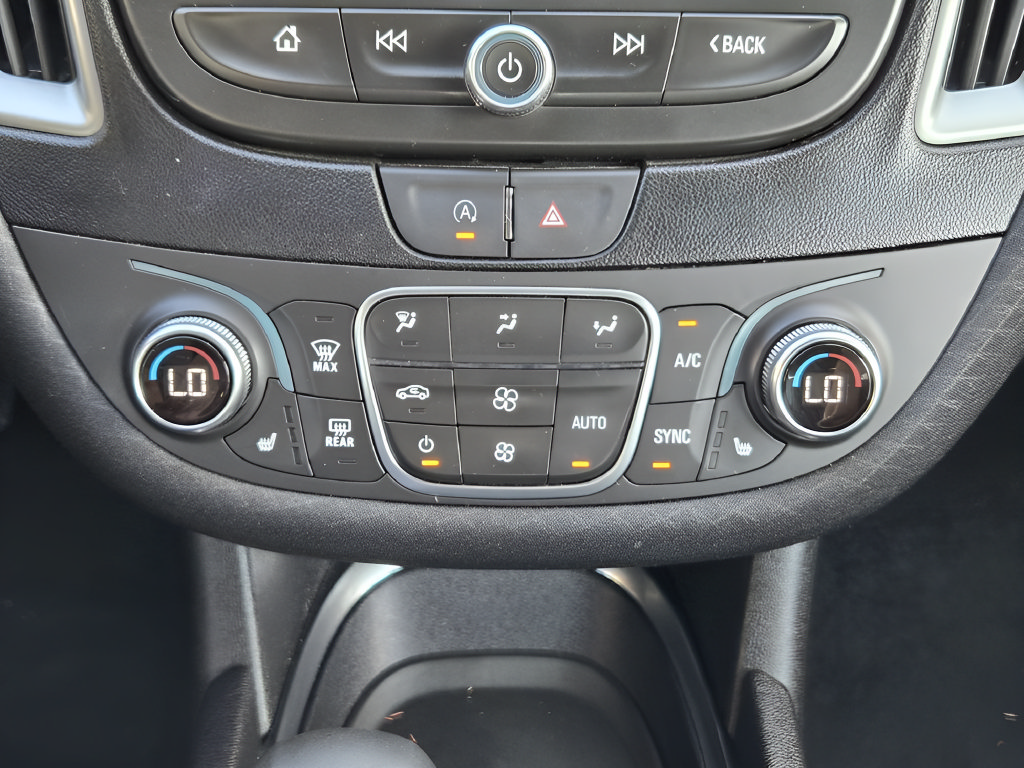 Used 2024 Chevrolet Malibu LT FWD image 17