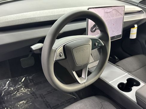 Used 2026 Tesla Model 3 RWD image 13