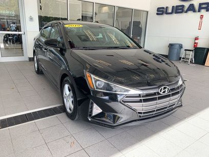 Used 2019 Hyundai Elantra SE w/ Cargo Package