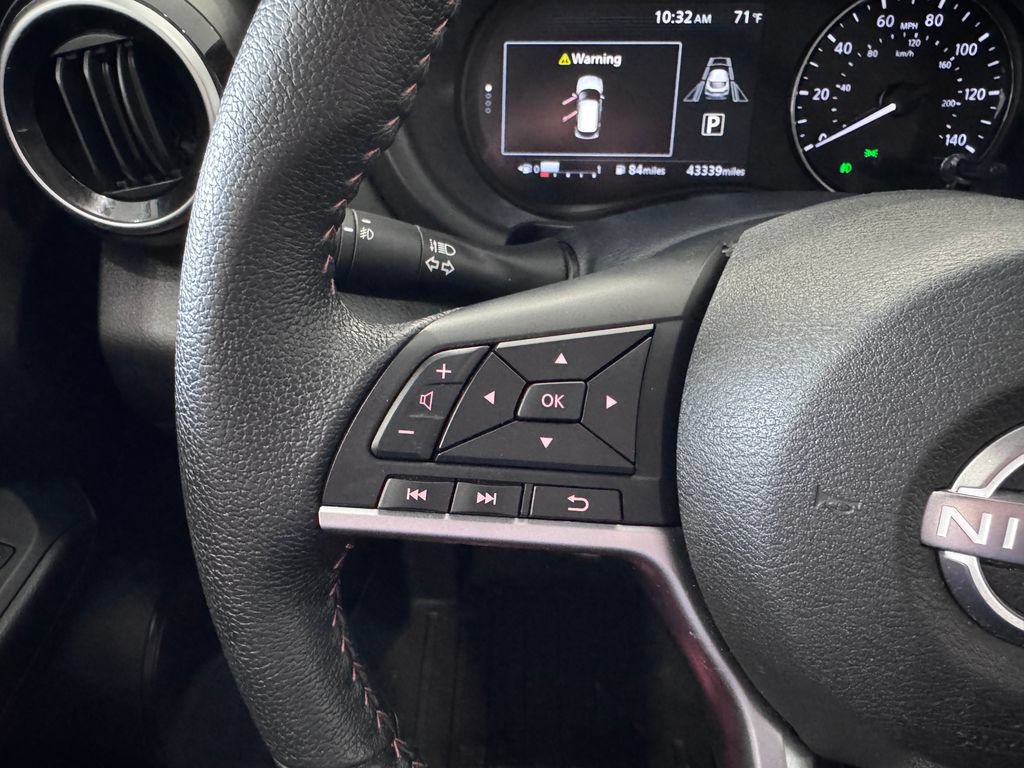 Used 2022 Nissan Kicks SR FWD image 14