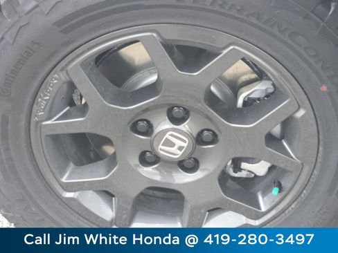 New 2025 Honda Pilot TrailSport image 11