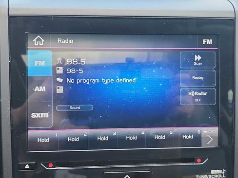 Used 2021 Subaru Crosstrek 2.5i Sport w/ Moonroof Package image 17