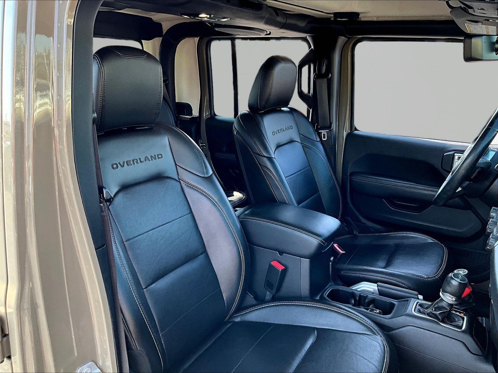 Used 2020 Jeep Gladiator Overland AWD/4WD image 29