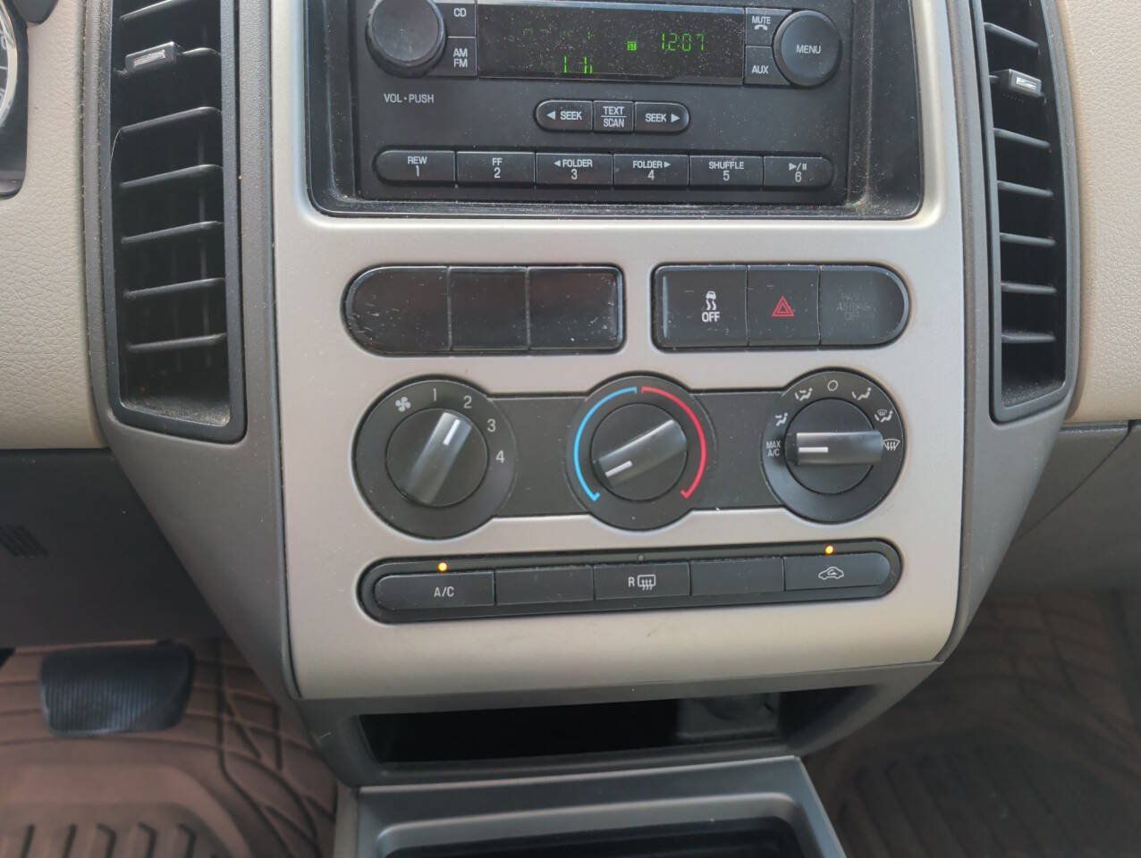 Used 2007 Ford Edge SE FWD image 36