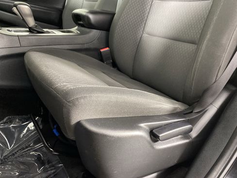 Used 2018 Jeep Grand Cherokee Laredo image 17