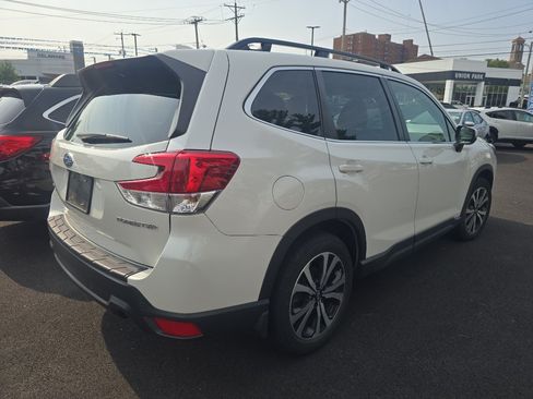 Used 2023 Subaru Forester Limited AWD/4WD image 4