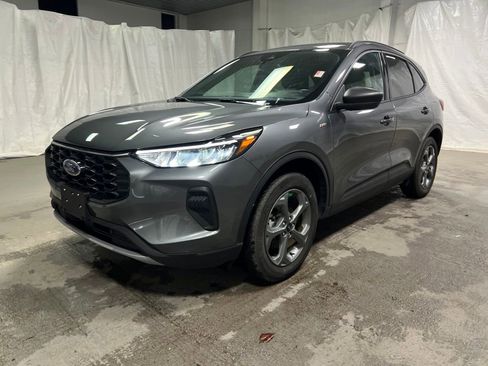 Used 2025 Ford Escape ST-Line AWD/4WD image 3
