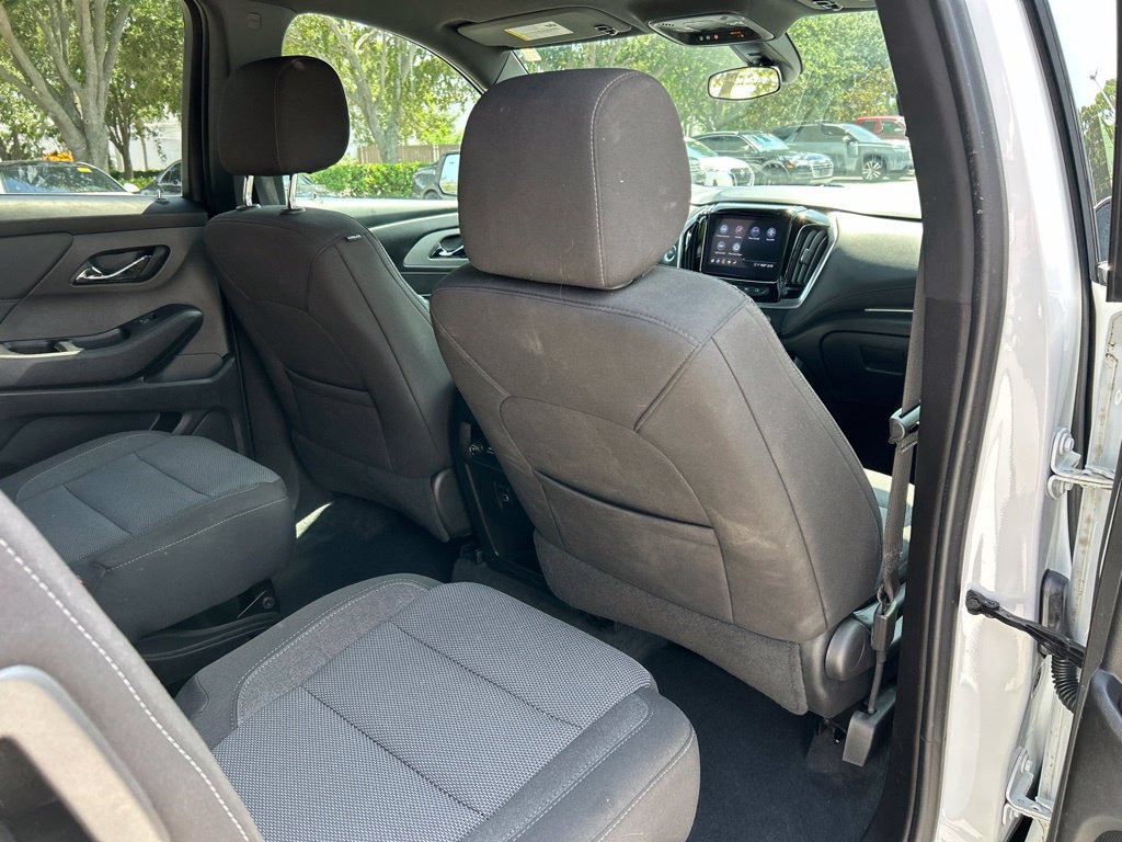Used 2023 Chevrolet Traverse LT FWD image 47