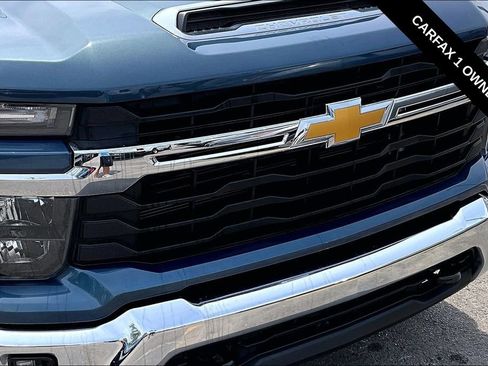 Used 2025 Chevrolet Silverado 2500 LT w/ Convenience Package AWD/4WD image 32