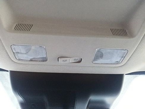 New 2025 Ford Maverick XL image 24