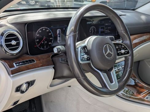 Used 2019 Mercedes-Benz E 300 image 6