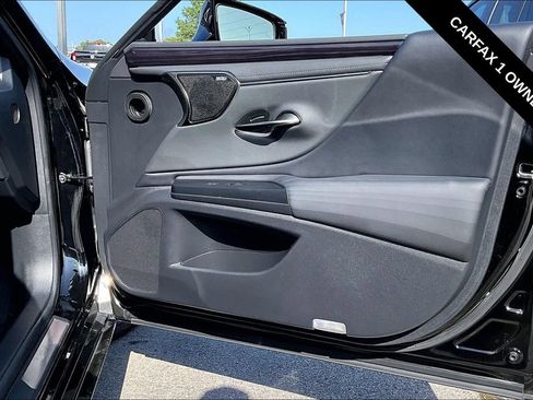 Used 2021 Lexus ES 300h w/ Accessory Package 2 FWD image 27