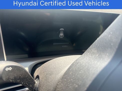 Certified 2025 Hyundai Tucson SE FWD image 6