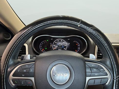 Used 2014 Jeep Grand Cherokee Laredo w/ Security & Convenience Group RWD image 30