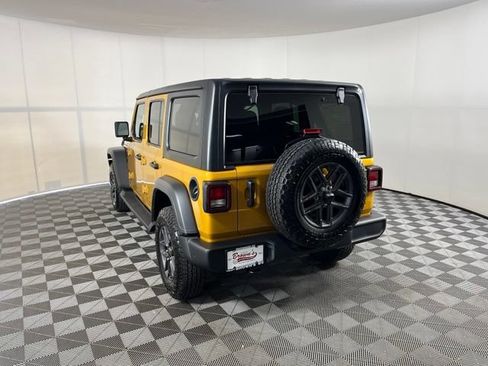 Used 2026 Jeep Wrangler Unlimited Sport AWD/4WD image 5