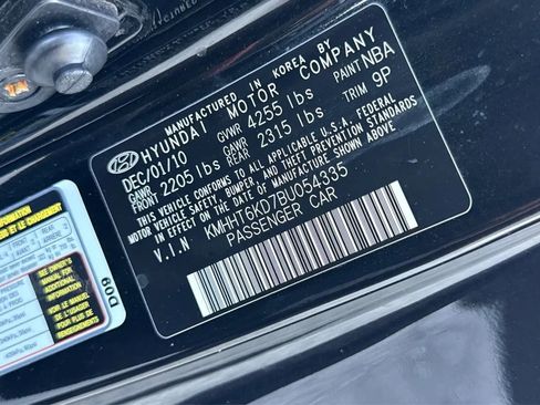 Used 2011 Hyundai Genesis 2.0T RWD image 47