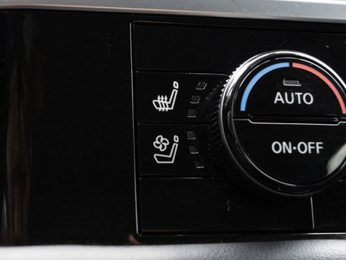 Used 2023 Nissan Pathfinder Platinum AWD/4WD image 27