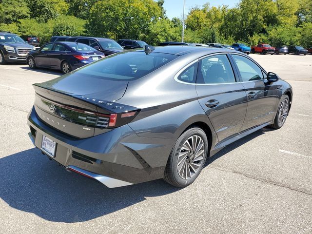 New 2026 Hyundai Sonata SEL FWD image 4