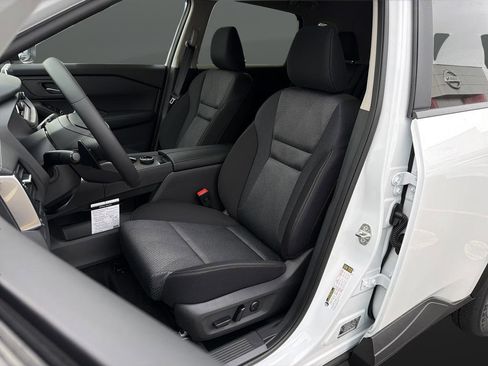 New 2026 Nissan Rogue SV image 4