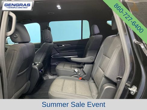 Used 2024 Chevrolet Traverse LT w/ Trailering Package AWD/4WD image 25