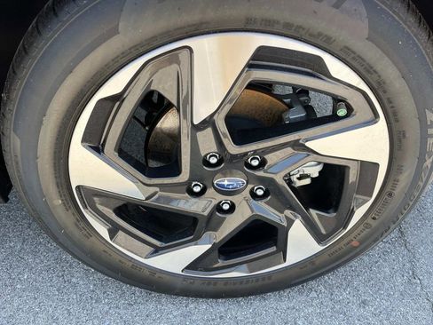 Certified 2025 Subaru Crosstrek 2.5i Limited w/ Crosstrek Mirror Package AWD/4WD image 11