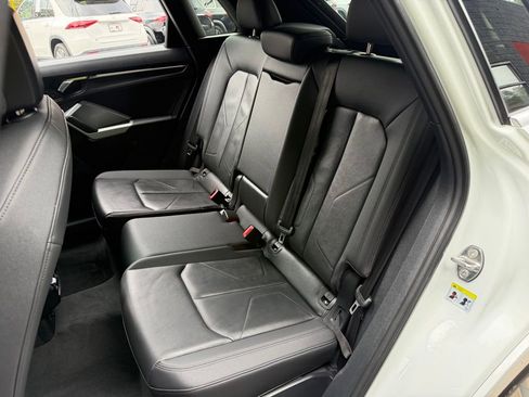 Used 2022 Audi Q3 2.0T Premium Plus AWD/4WD image 32