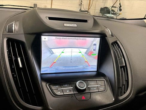 Used 2017 Ford Escape SE w/ Equipment Group 201A image 14