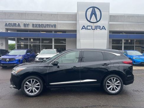 Used 2023 Acura RDX AWD w/ Technology Package image 2