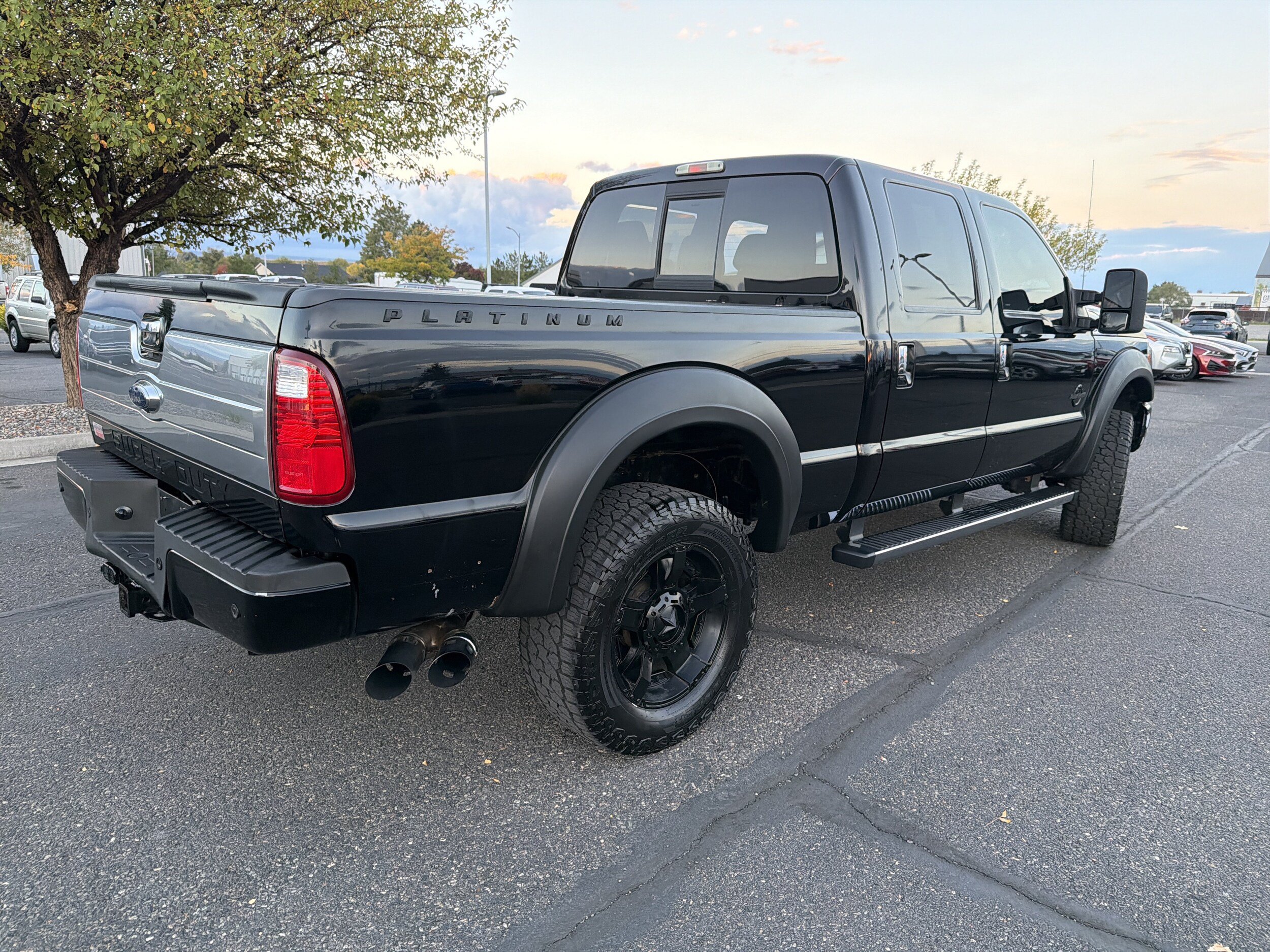 Used 2016 Ford F250 Platinum w/ Platinum Package AWD/4WD image 6