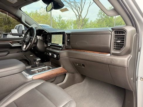 Used 2023 GMC Sierra 1500 SLT w/ SLT Premium Package AWD/4WD image 37