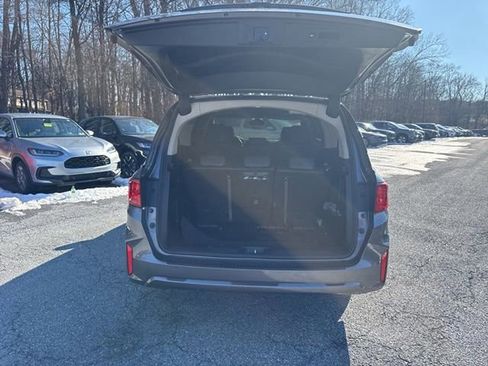 Certified 2025 Honda Odyssey EX-L image 8